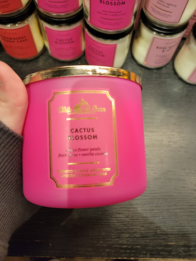 Beauty Supply Store «Bath & Body Works», reviews and photos, 8390 Tamarack Village, Woodbury, MN 55125, USA