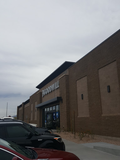 Thrift Store «Power & McDowell Goodwill Retail Store & Donation Center», reviews and photos, 2665 N Power Rd, Mesa, AZ 85215, USA