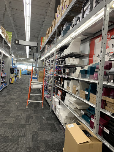 Office Supply Store «Staples», reviews and photos, 1080 Old Country Rd, Westbury, NY 11590, USA