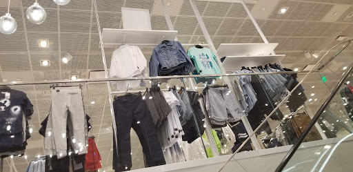 Clothing Store «H&M», reviews and photos, 11401 NW 12th St, Miami, FL 33172, USA