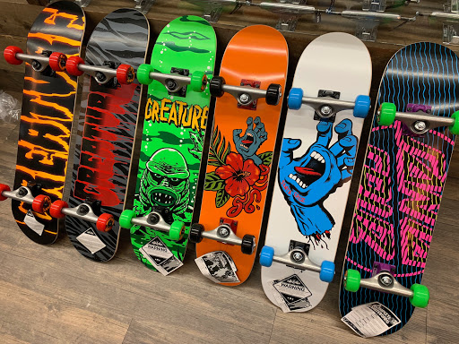 Snowboard Shop «The Vault - Snowboards & Skateboards», reviews and photos, 227 G St, Davis, CA 95616, USA