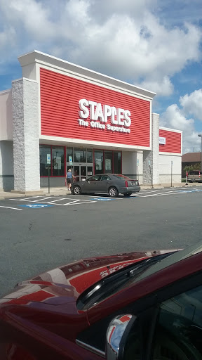 Office Supply Store «Staples», reviews and photos, 8168 Elliott Rd #1, Easton, MD 21601, USA