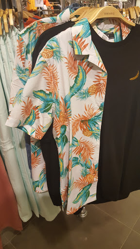 Clothing Store «H&M», reviews and photos, 230 Tresser Blvd, Stamford, CT 06901, USA