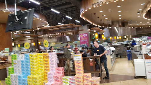 Grocery Store «Whole Foods Market», reviews and photos, 465 S Arroyo Pkwy, Pasadena, CA 91105, USA