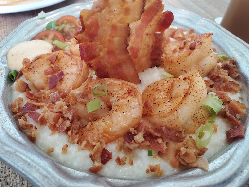 Brunch Restaurant «Le Cafe Beignet», reviews and photos, 136 Rue Magnolia, Biloxi, MS 39530, USA