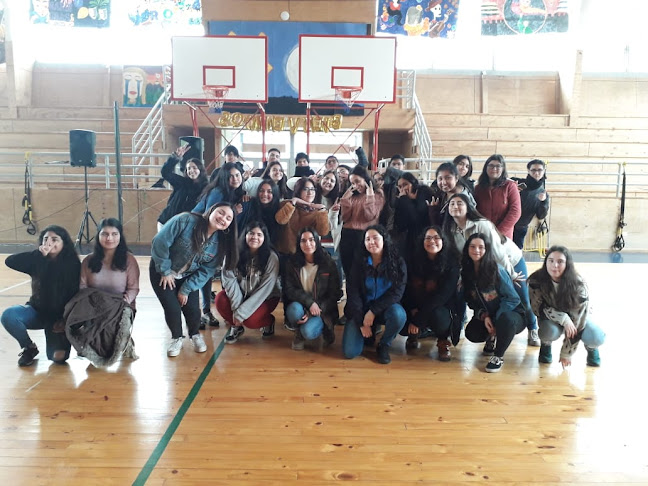 Opiniones de Liceo Bicentenario Altamira en Panguipulli - Escuela
