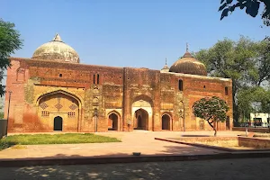 Sadhna Kasai Masjid shaheed image