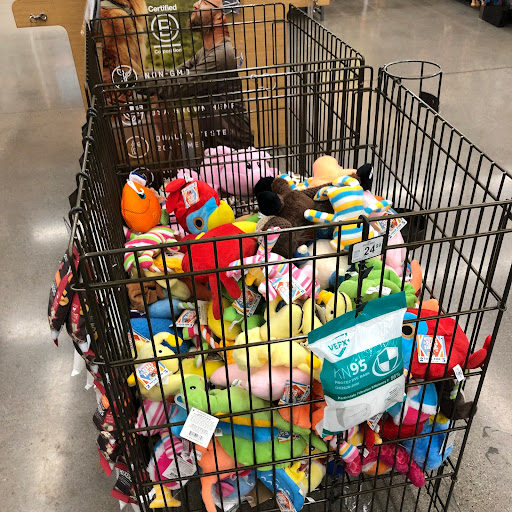 Pet Supply Store «Petco Animal Supplies», reviews and photos, 3452 W Chandler Blvd, Chandler, AZ 85226, USA