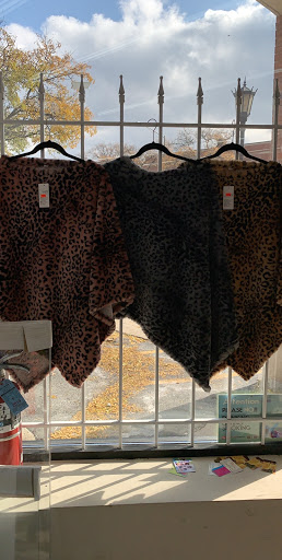 Beauty Supply Store «K-Stone Beauty Supply», reviews and photos, 20 Madison St, Oak Park, IL 60302, USA