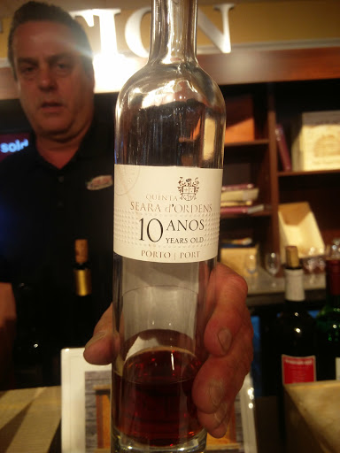 Liquor Store «Busa Wine & Spirits», reviews and photos, 34 Cambridge St, Burlington, MA 01803, USA