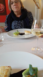 Photo n°52 de La Robe à Montaigu ()