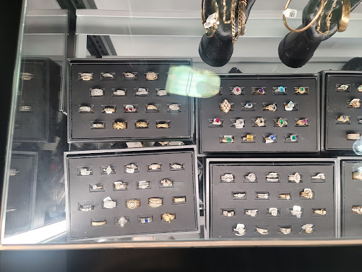 Pawn Shop «The PawnStore», reviews and photos, 3005 Douglas Ave, Des Moines, IA 50310, USA