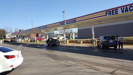 GooGoo Car Wash en Montgomery