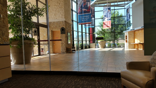 Fort Worth Community Credit Union, 1905 Forest Ridge Dr, Bedford, TX 76021, Credit Union