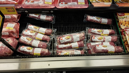 Grocery Store «Jewel-Osco», reviews and photos, 13200 Village Green Dr, Huntley, IL 60142, USA