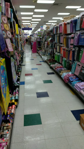 Discount Store «Dollar Castle», reviews and photos, 29880 Southfield Rd, Southfield, MI 48076, USA