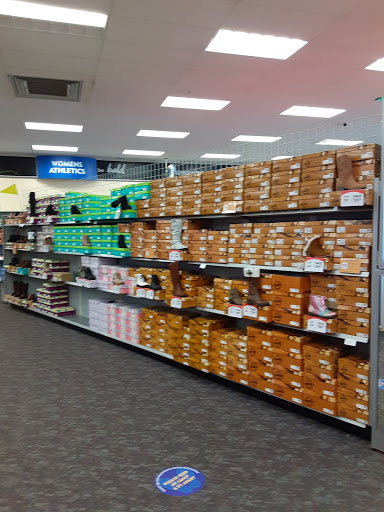 Shoe Store «Shoe Carnival», reviews and photos, 466 Pinnacle Pkwy, Bristol, TN 37620, USA