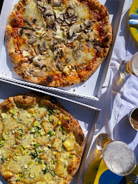 Plats et boissons du Pizzas à emporter Pizzeria Chez Alex à Les Vans - n°5