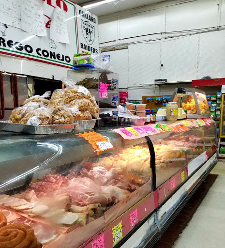 Supermarket «Supermercado Mi Pueblo», reviews and photos, 2838 International Blvd, Oakland, CA 94601, USA