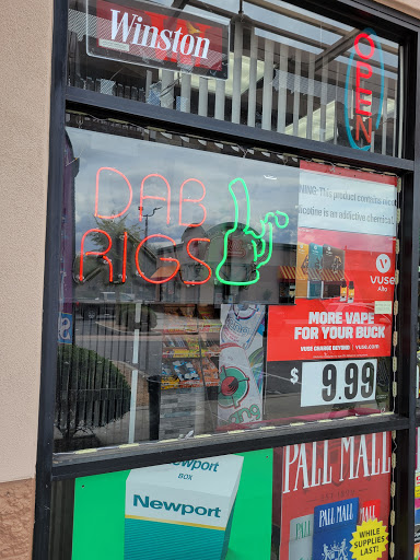 Tobacco Shop «M & I Smoke Shop», reviews and photos, 1239 S Higley Rd #104, Mesa, AZ 85206, USA