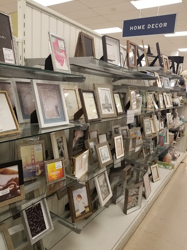 Department Store «Marshalls», reviews and photos, 6042 Azle Ave, Lake Worth, TX 76135, USA