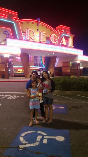 Movie Theater «Regal Cinemas Town Center 16 & RPX», reviews and photos, 2795 Town Center Dr, Kennesaw, GA 30144, USA