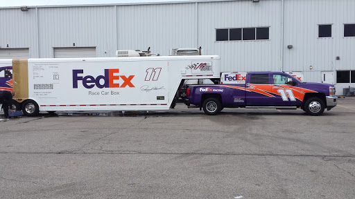 Shipping and Mailing Service «FedEx Ship Center», reviews and photos, 2800 Earhart Ct, Hebron, KY 41048, USA