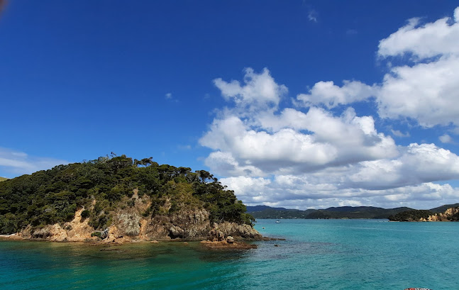Cruise to the Hole in the Rock - Paihia
