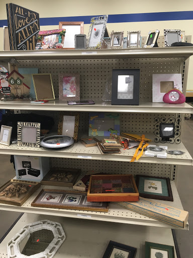 Thrift Store «Goodwill», reviews and photos