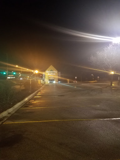 Shopping Mall «University Station Shopping Mall», reviews and photos, 2852 University Ave, Madison, WI 53705, USA