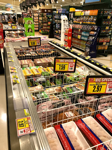 Grocery Store «Harris Teeter», reviews and photos, 2080 Kildaire Farm Rd, Cary, NC 27511, USA