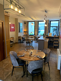 Atmosphère du Restaurant Le Biquin d'Or à Ferrières-en-Gâtinais - n°10