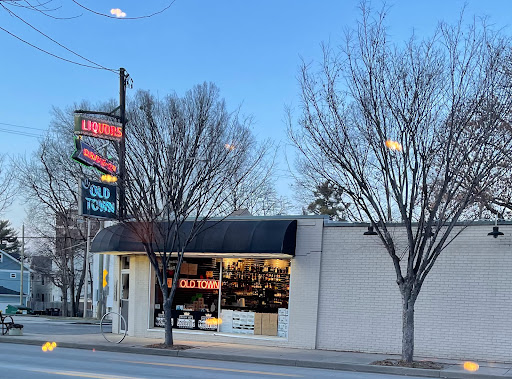 Liquor Store «Old Town Liquors», reviews and photos, 1529 Bardstown Rd, Louisville, KY 40205, USA