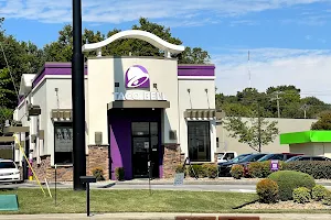 Taco Bell image