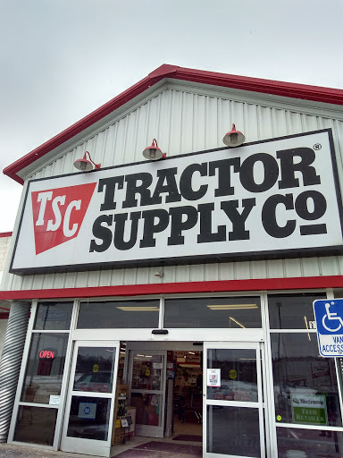 Home Improvement Store «Tractor Supply Co.», reviews and photos, 1161 Broadway, Bangor, ME 04401, USA