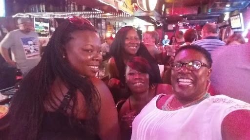 Bar «Tuners Bar & Grill», reviews and photos, 130 S Main St, St Charles, MO 63301, USA