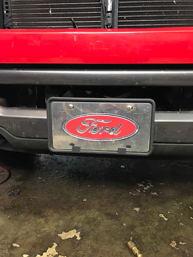 Auto Repair Shop «Springdale Automotive (Brownsboro)», reviews and photos, 8005 Brownsboro Rd, Louisville, KY 40241, USA