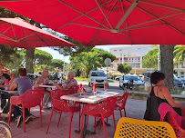 Atmosphère du Restaurant Le Point Central à Royan - n°2