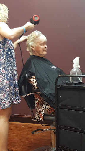 Beauty Salon «Bellissimo Salon & Spa», reviews and photos, 1120 Mississippi Ave, Lynn Haven, FL 32444, USA