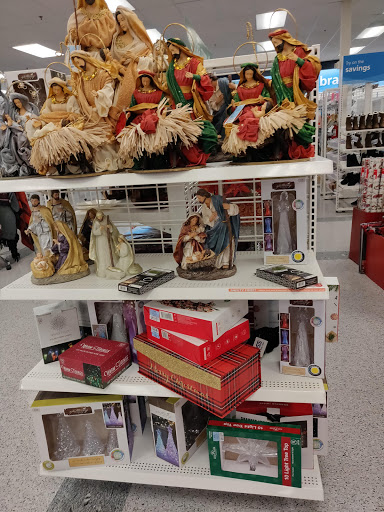 Clothing Store «Ross Dress for Less», reviews and photos, 2415 NW Kings Blvd, Corvallis, OR 97330, USA