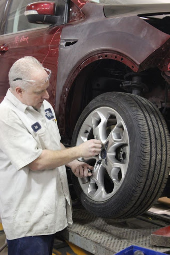 Auto Body Shop «Jack Demmer Collision Center», reviews and photos, 14641 Prospect St, Dearborn, MI 48126, USA