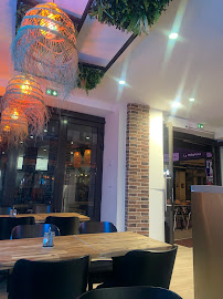 Atmosphère du Restaurant Agate food court , Agate waffle - Agate thai à Montreuil - n°4