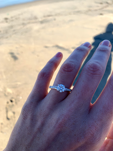 Jewelry Store «Henne Jewelers», reviews and photos, 5501 Walnut St, Pittsburgh, PA 15232, USA