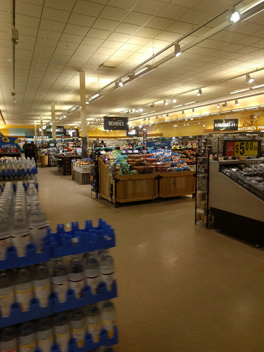 Shopping Mall «Main Avenue Shopping Plaza», reviews and photos, 380 Main Ave, Norwalk, CT 06851, USA