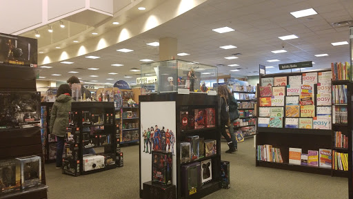 Book Store «Barnes & Noble», reviews and photos, 3195 28th St SE, Grand Rapids, MI 49512, USA