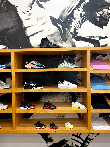 Shoe Store «Undefeated Santa Monica», reviews and photos, 2654 Main St # B, Santa Monica, CA 90405, USA