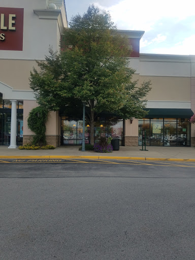 Book Store «Barnes & Noble», reviews and photos, 4100 Summit Plaza Dr, Louisville, KY 40241, USA