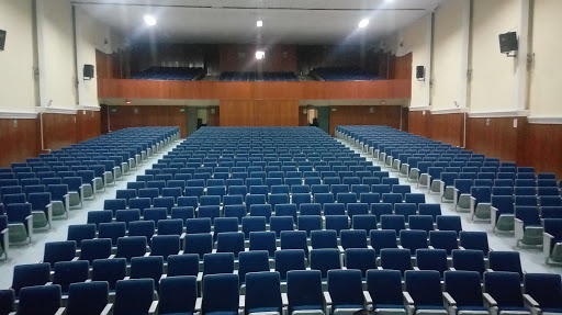 Centro de convenciones César Paredes Canto
