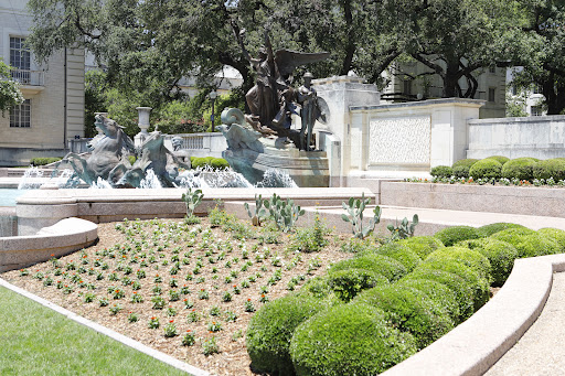 Historical Landmark «Littlefield Fountain», reviews and photos, 201 W 21st St, Austin, TX 78705, USA