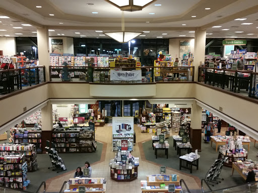 Book Store «Barnes & Noble», reviews and photos, 11 W Hillsdale Blvd, San Mateo, CA 94403, USA